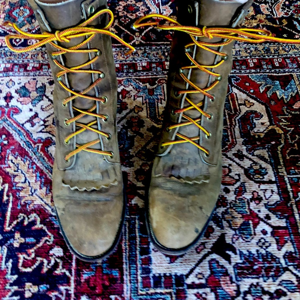 Vintage Justin combat boots. 7.5